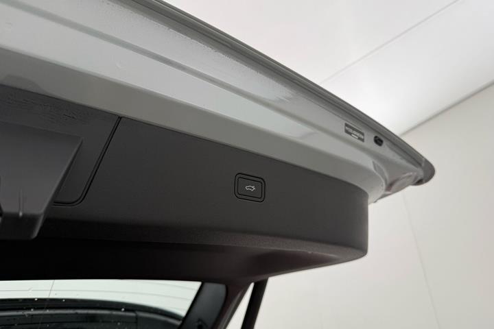 Grå Volvo EX30 fra 2024