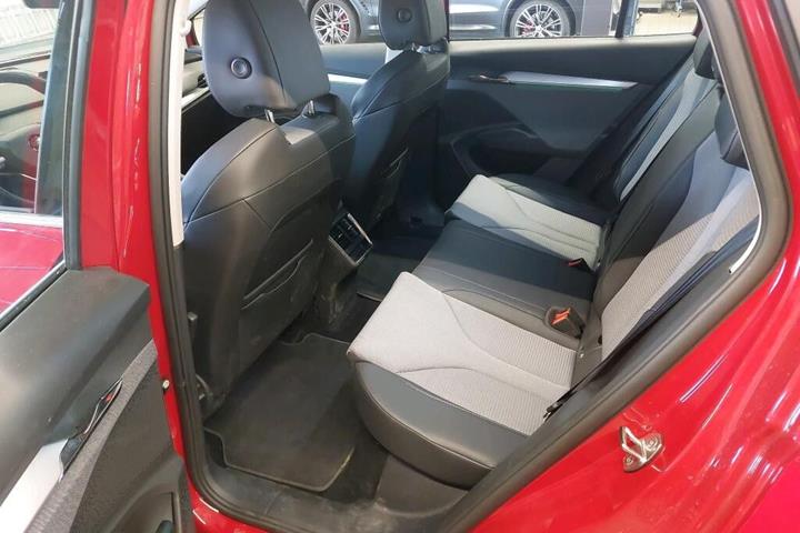 Rød Skoda Enyaq fra 2024