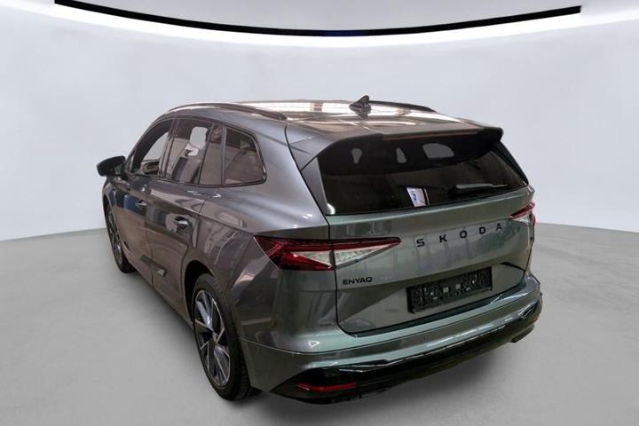 Grå Skoda Enyaq fra 2024