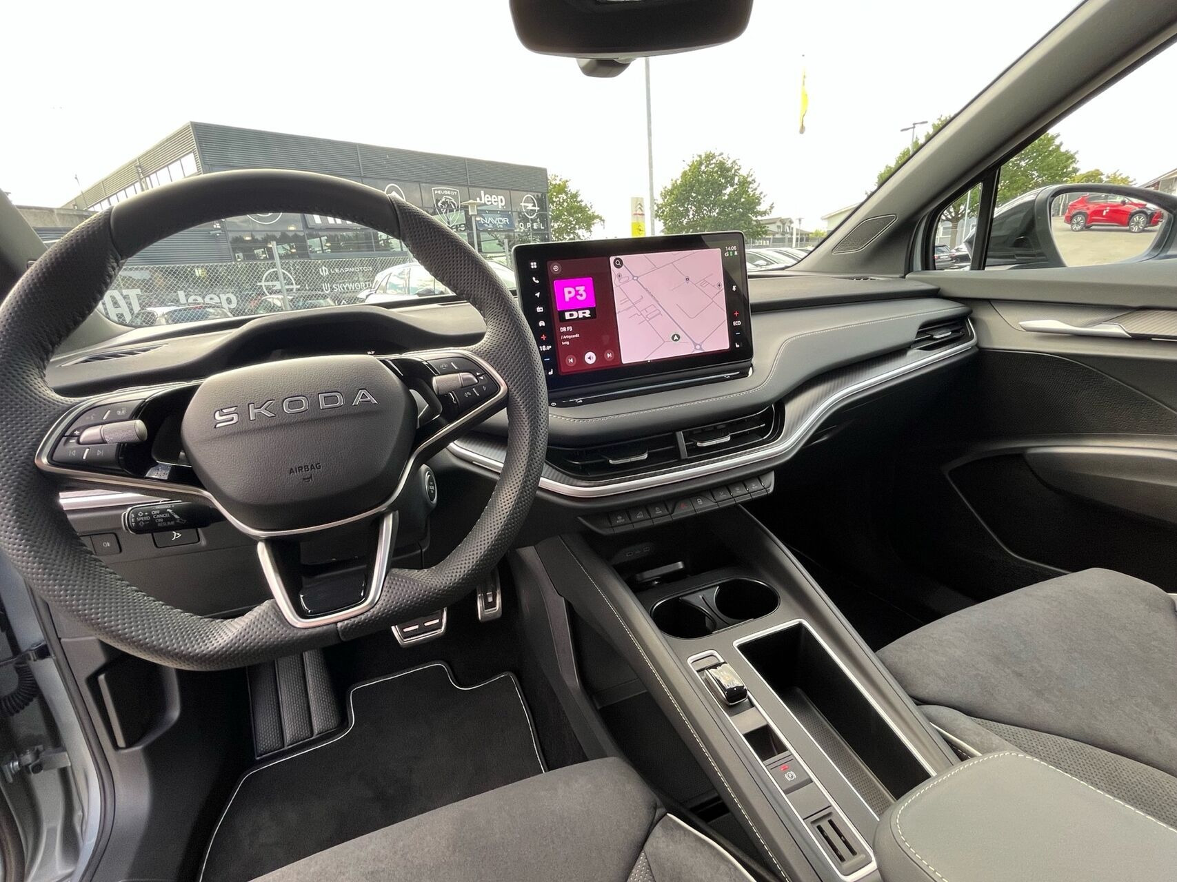 Grå Skoda Enyaq fra 2026
