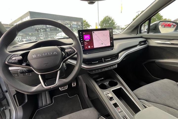 Grå Skoda Enyaq fra 2026