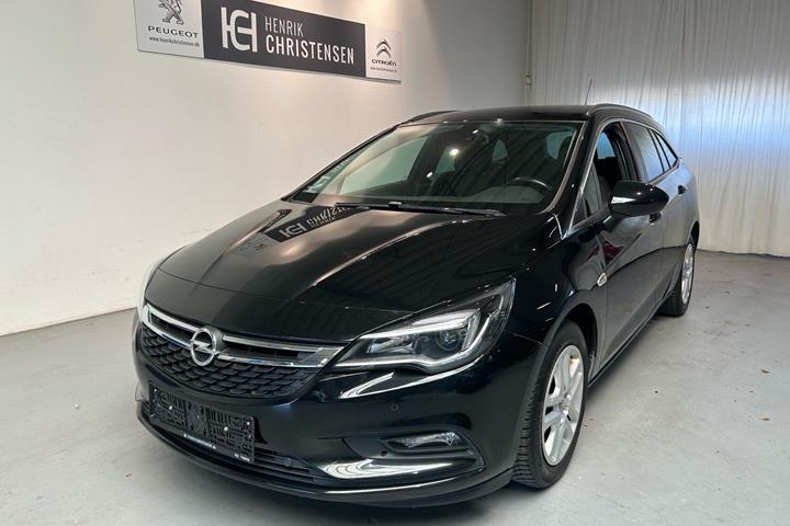 Sort Opel Astra fra 2019