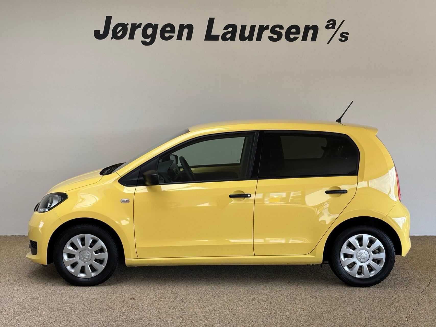 Gul Skoda Citigo fra 2017