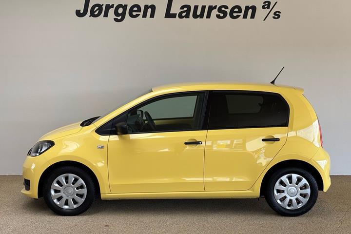 Gul Skoda Citigo fra 2017