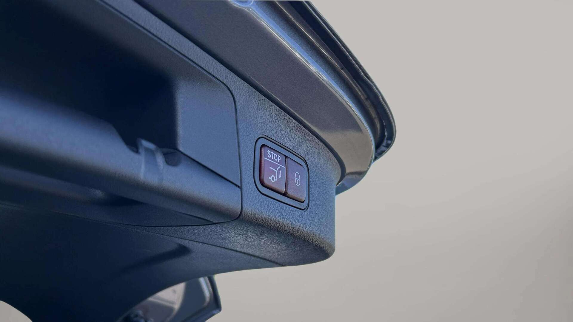 Grå Mercedes EQA 250+ fra 2025