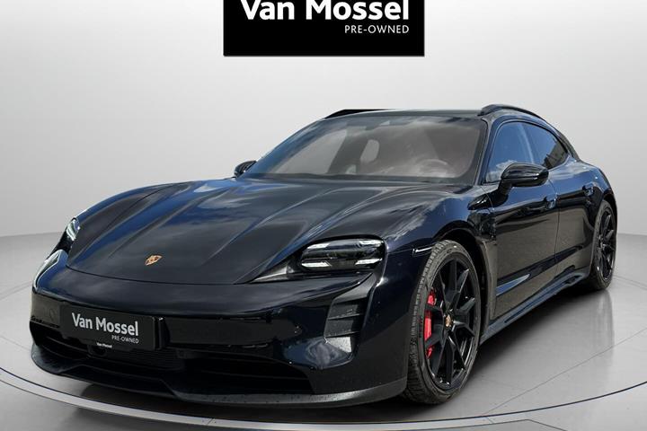 Sort Porsche Taycan fra 2022
