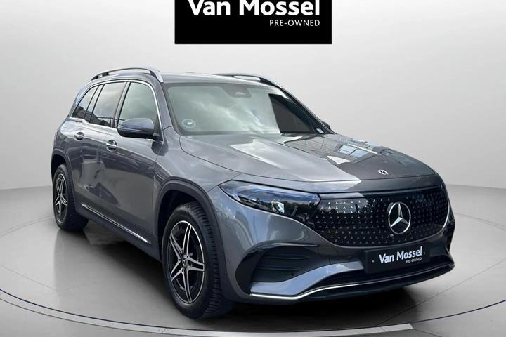 Grå Mercedes EQB 250+ fra 2025