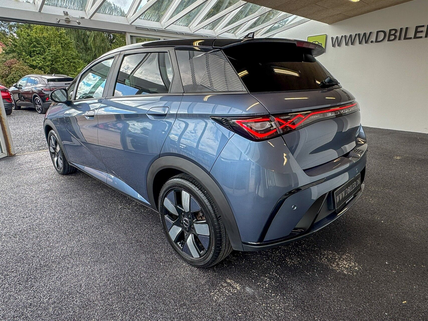 Blå BYD Dolphin fra 2024