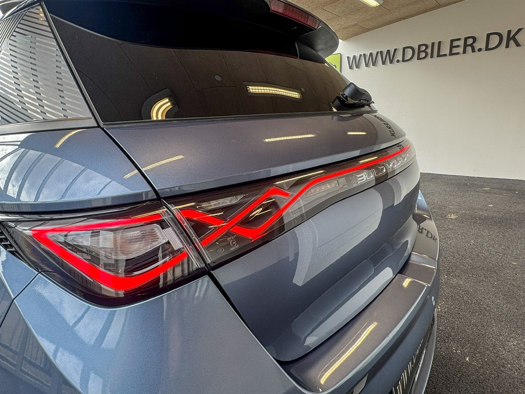 Blå BYD Dolphin fra 2024