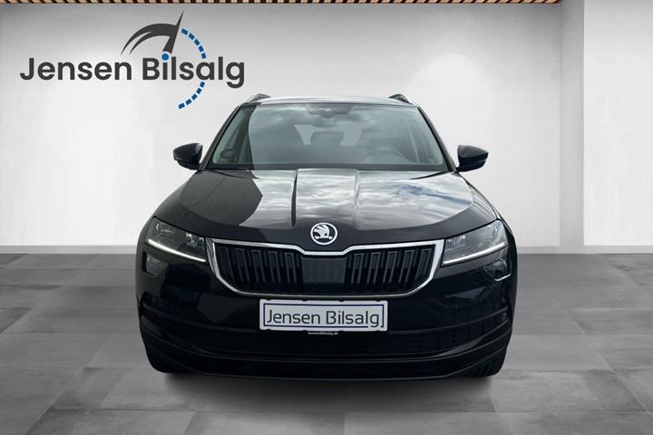 Sort Skoda Karoq fra 2020