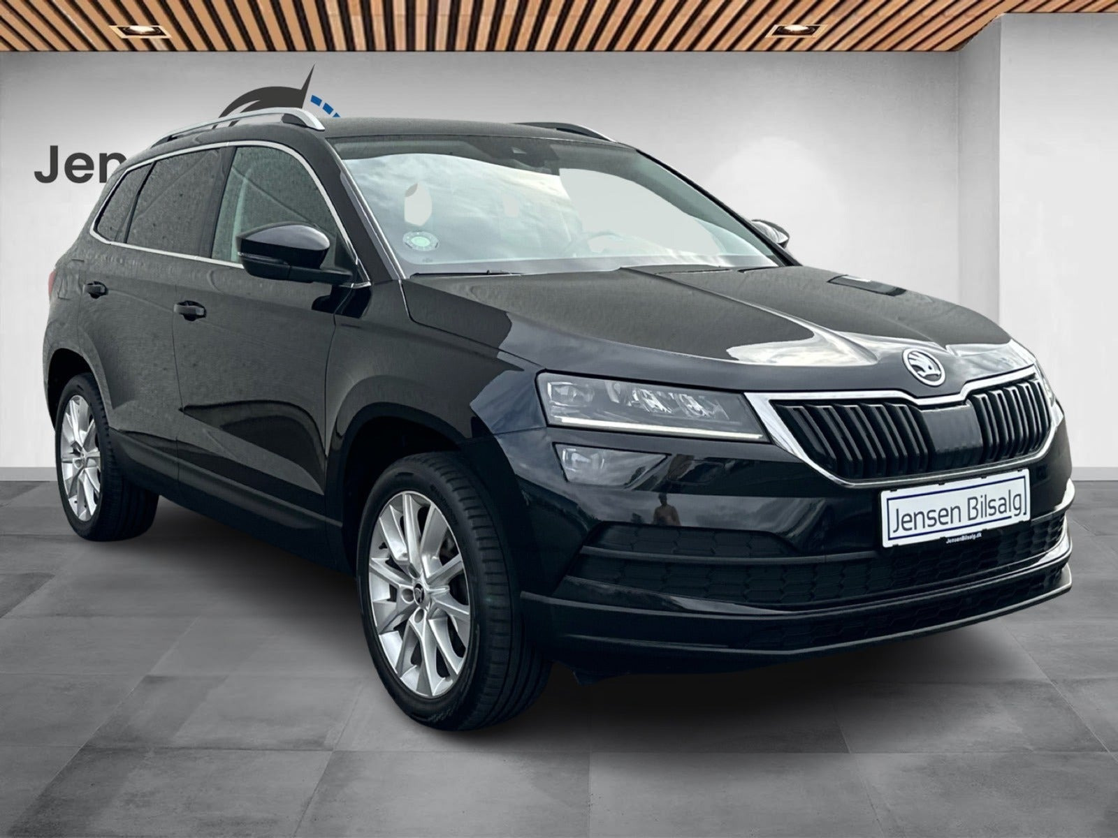 Sort Skoda Karoq fra 2020