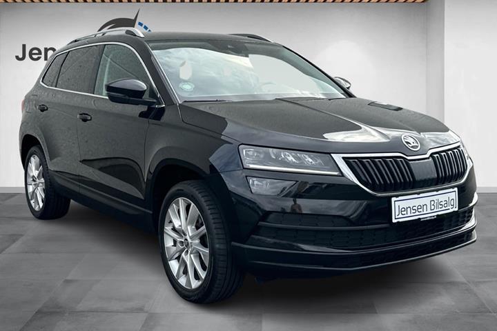 Sort Skoda Karoq fra 2020