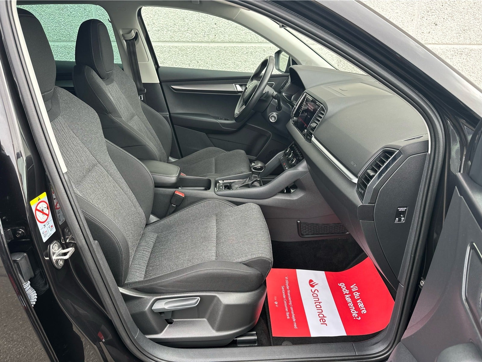 Sort Skoda Karoq fra 2020