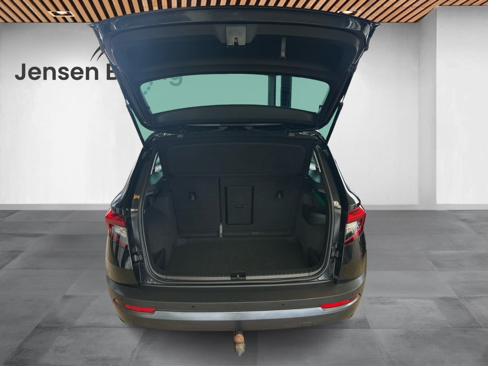 Sort Skoda Karoq fra 2020