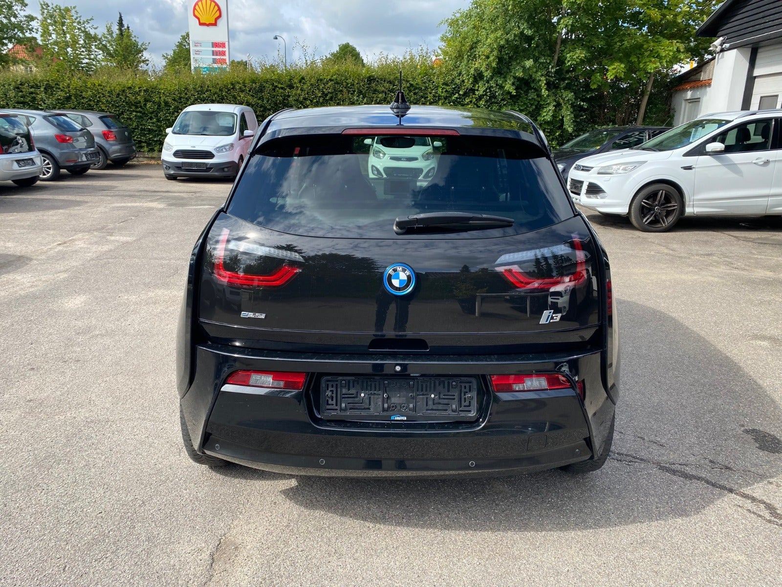 Sort BMW i3 fra 2016