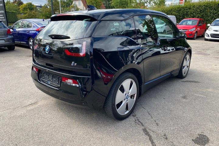 Sort BMW i3 fra 2016