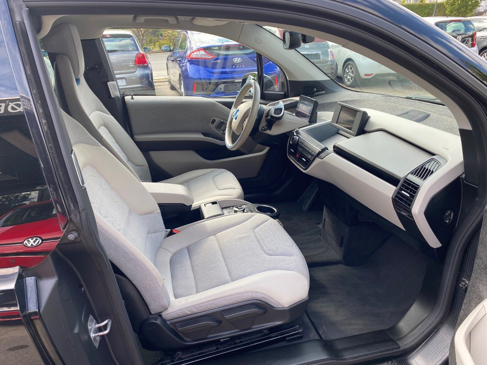 Sort BMW i3 fra 2016