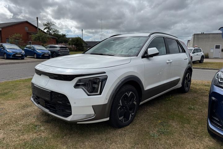 Hvid Kia Niro fra 2024