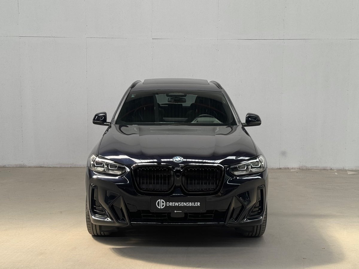 Sort BMW iX3 fra 2022