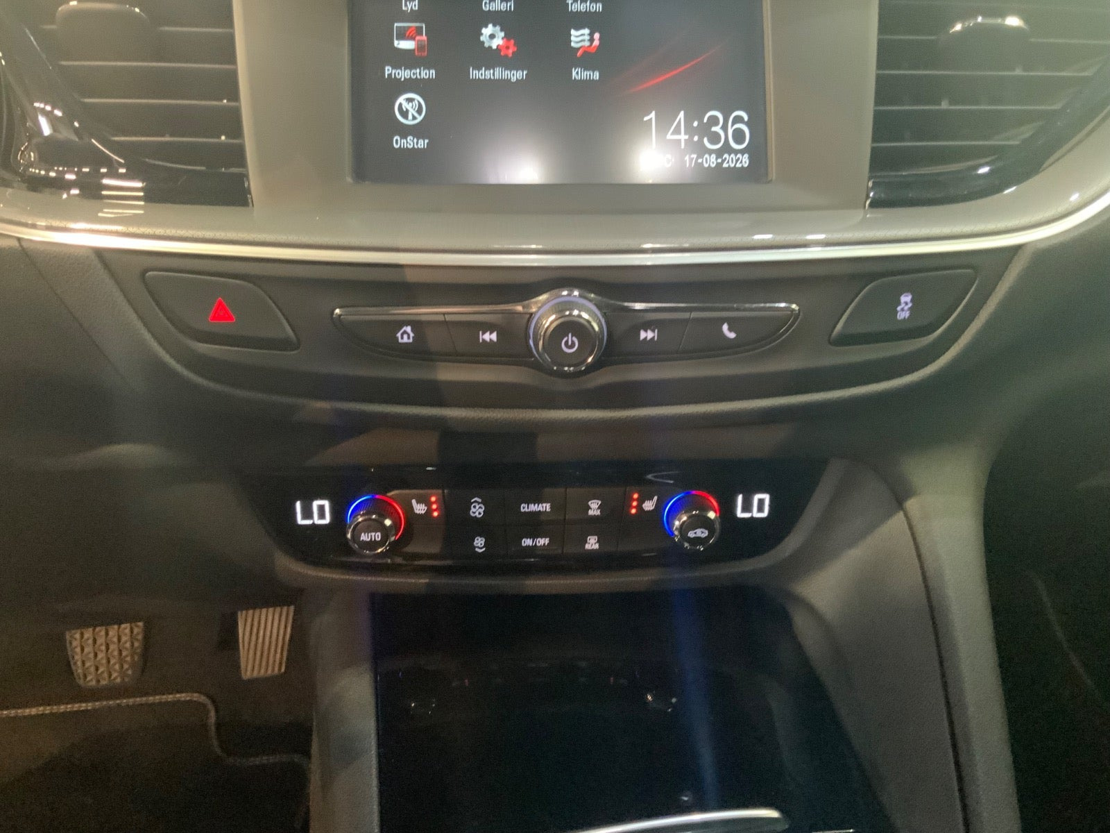 Grå Opel Insignia fra 2018