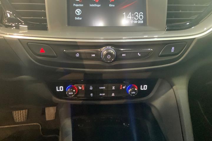 Grå Opel Insignia fra 2018