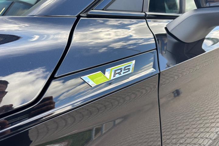 Sort Skoda Enyaq fra 2024
