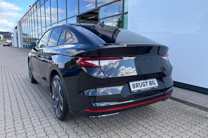 Sort Skoda Enyaq fra 2024