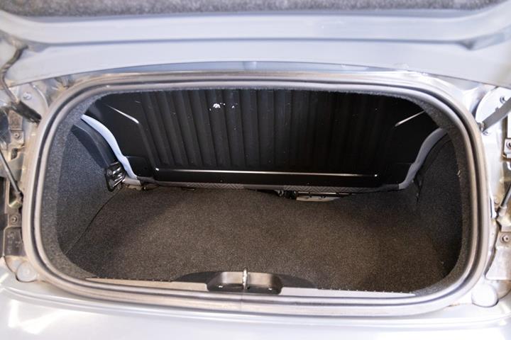 Grå Fiat 500C fra 2018