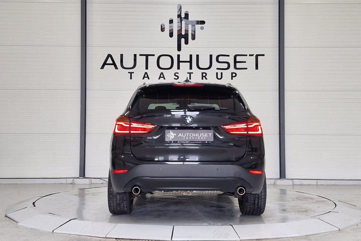 Sort BMW X1 fra 2019