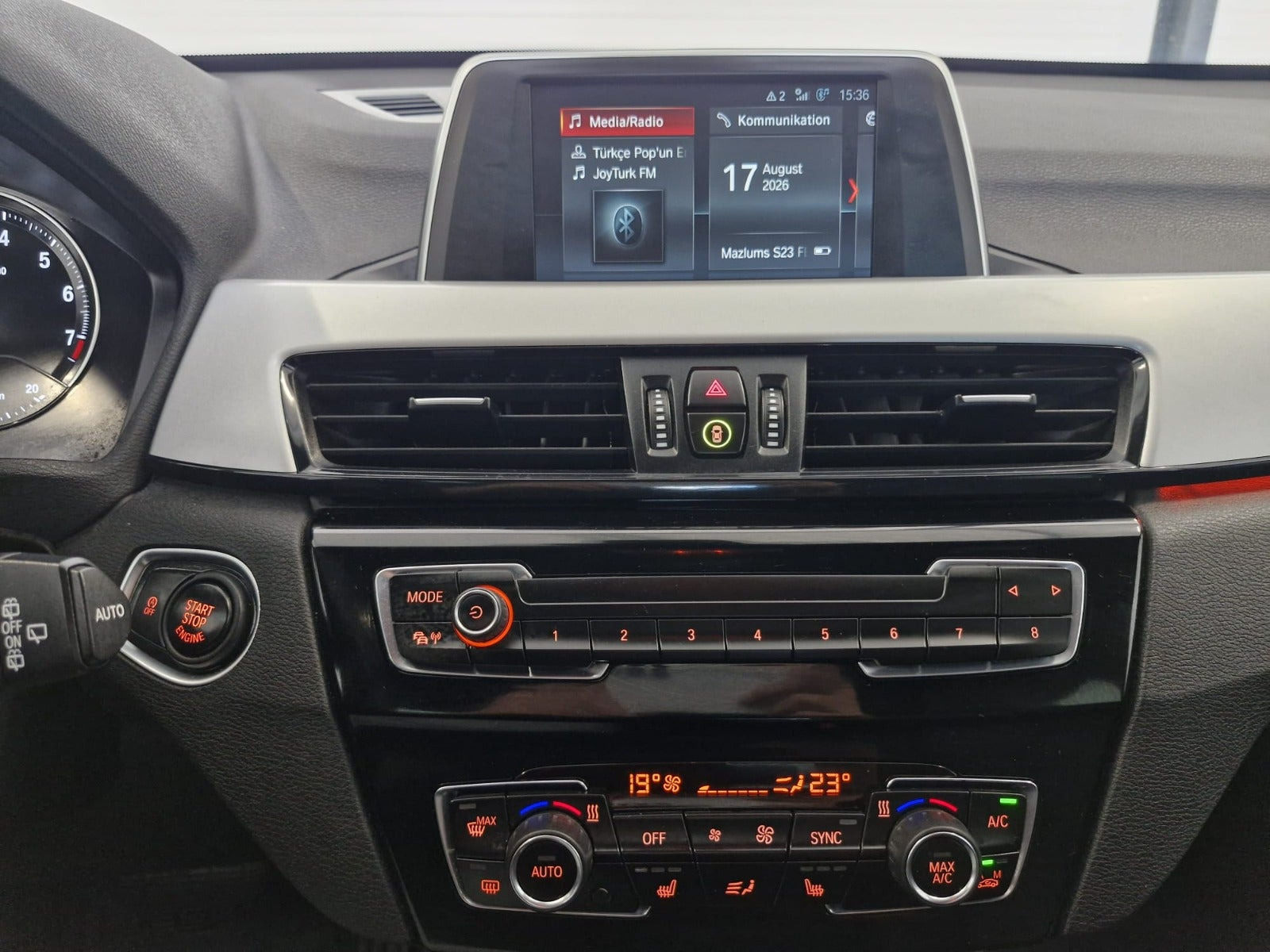Sort BMW X1 fra 2019