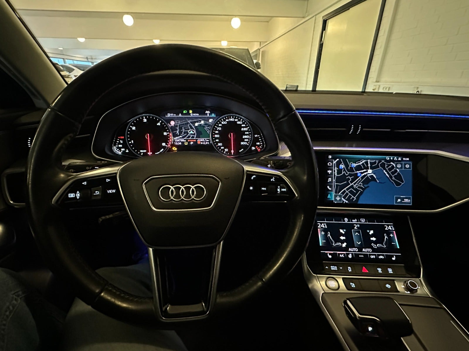 Grå Audi A6 fra 2020