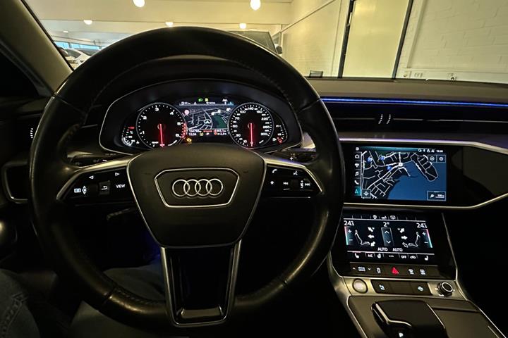 Grå Audi A6 fra 2020