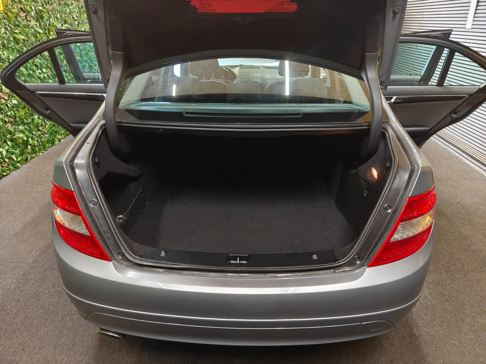 undefined Mercedes C180 fra 2009