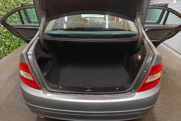 undefined Mercedes C180 fra 2009