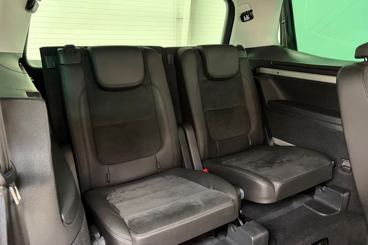 Brun VW Sharan fra 2015