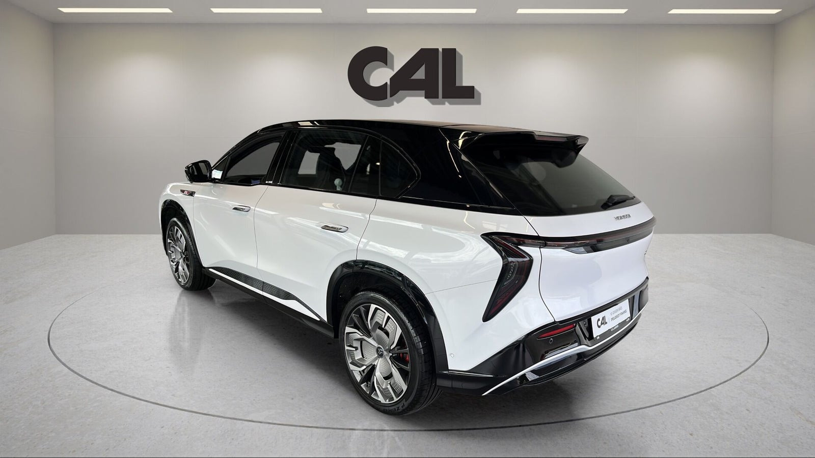 Hvid Hongqi EHS7 fra 2025