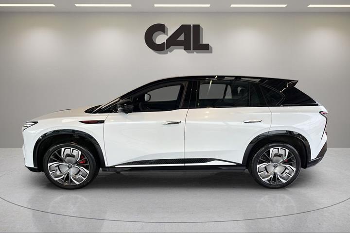 Hvid Hongqi EHS7 fra 2025