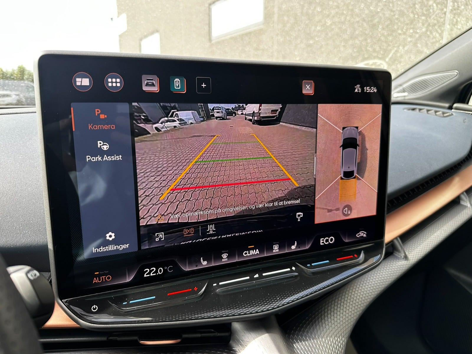 Blå Cupra Tavascan fra 2025