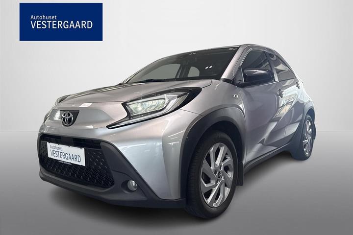 Grå Toyota Aygo X fra 2022