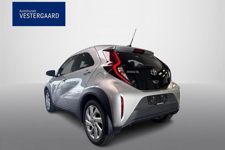 Grå Toyota Aygo X fra 2022
