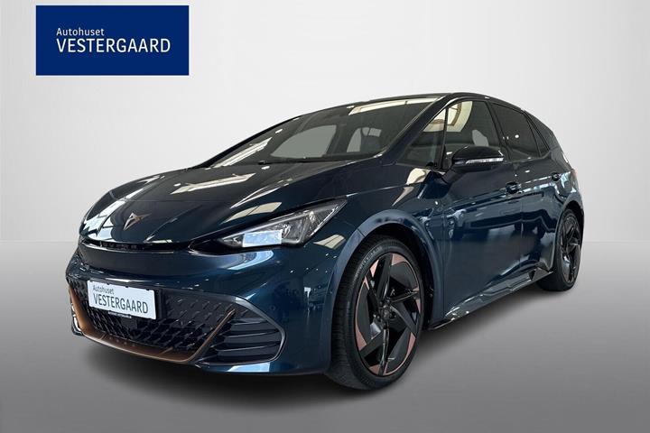 Blå Cupra Born fra 2023 set udefra