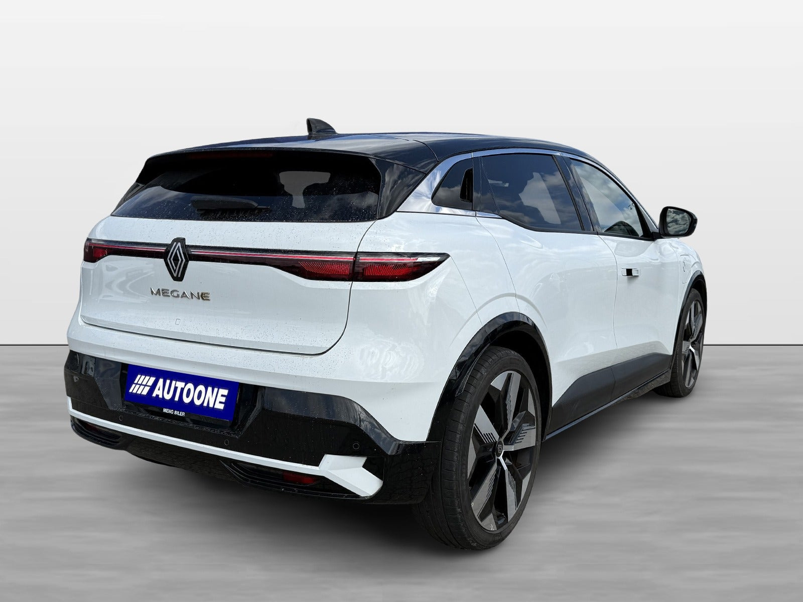 Hvid Renault Megane E-Tech fra 2023