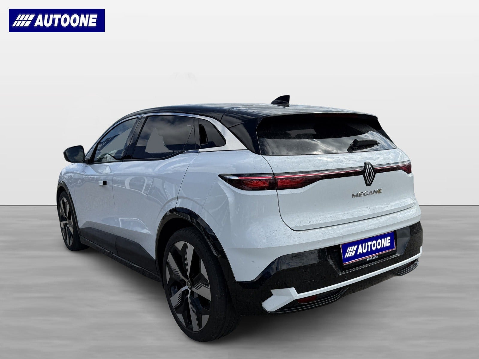 Hvid Renault Megane E-Tech fra 2023