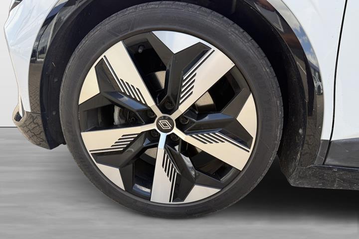 Hvid Renault Megane E-Tech fra 2023
