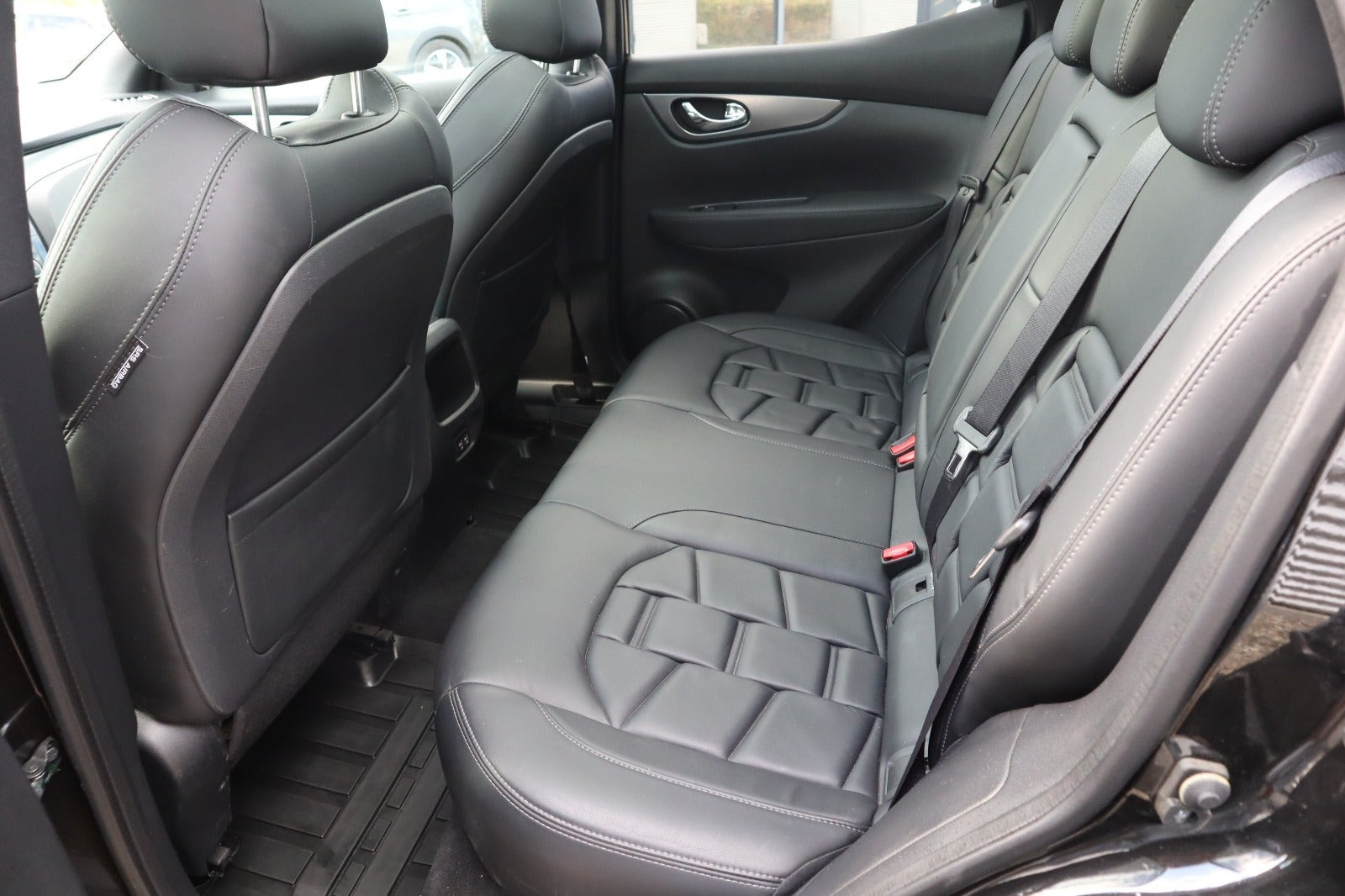 Sort Nissan Qashqai fra 2019
