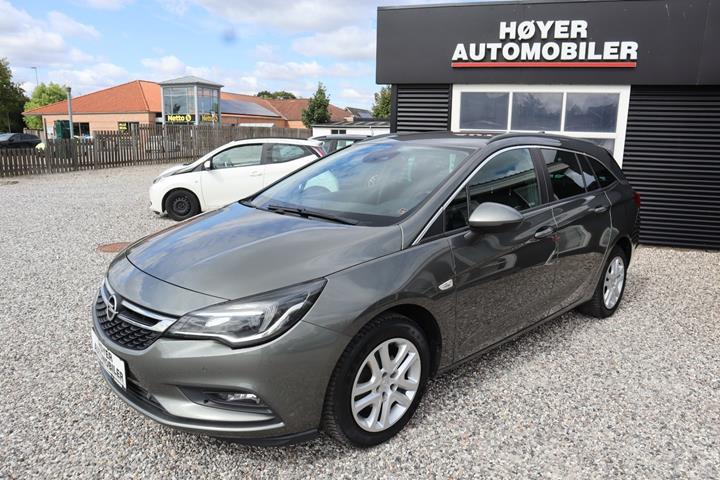 Grå Opel Astra fra 2017