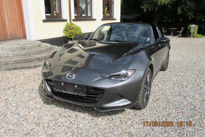 Grå Mazda MX-5 fra 2016