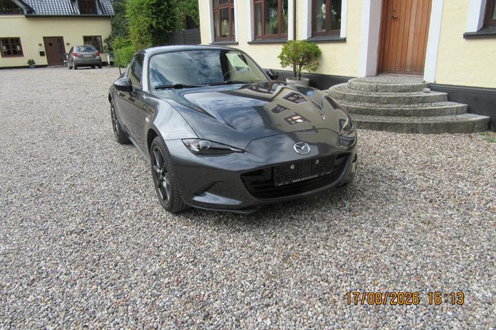 Grå Mazda MX-5 fra 2016