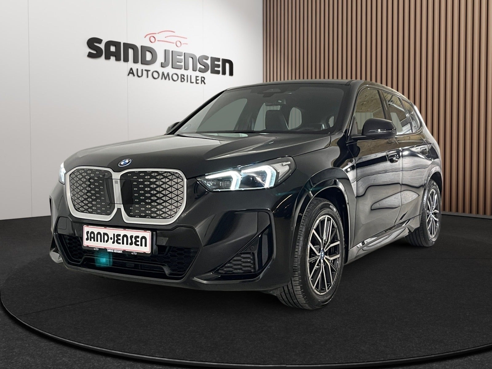 BMW iX1 eDrive20 M-Sport Premium Van