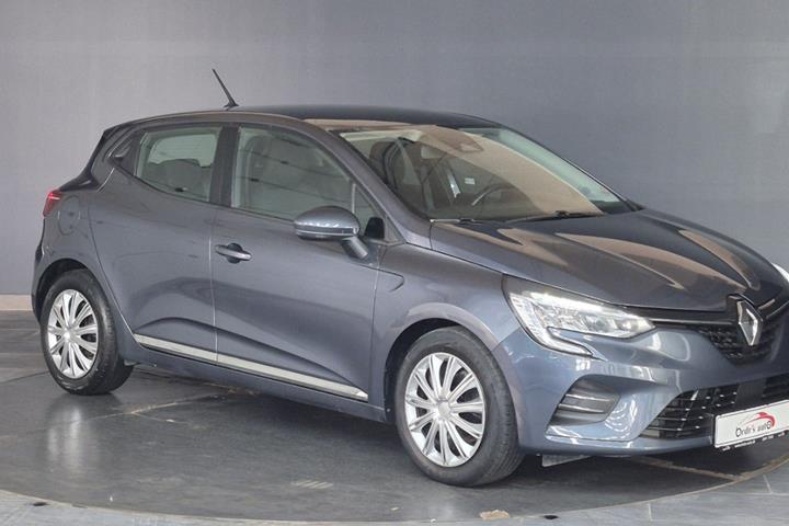 Grå Renault Clio V fra 2020